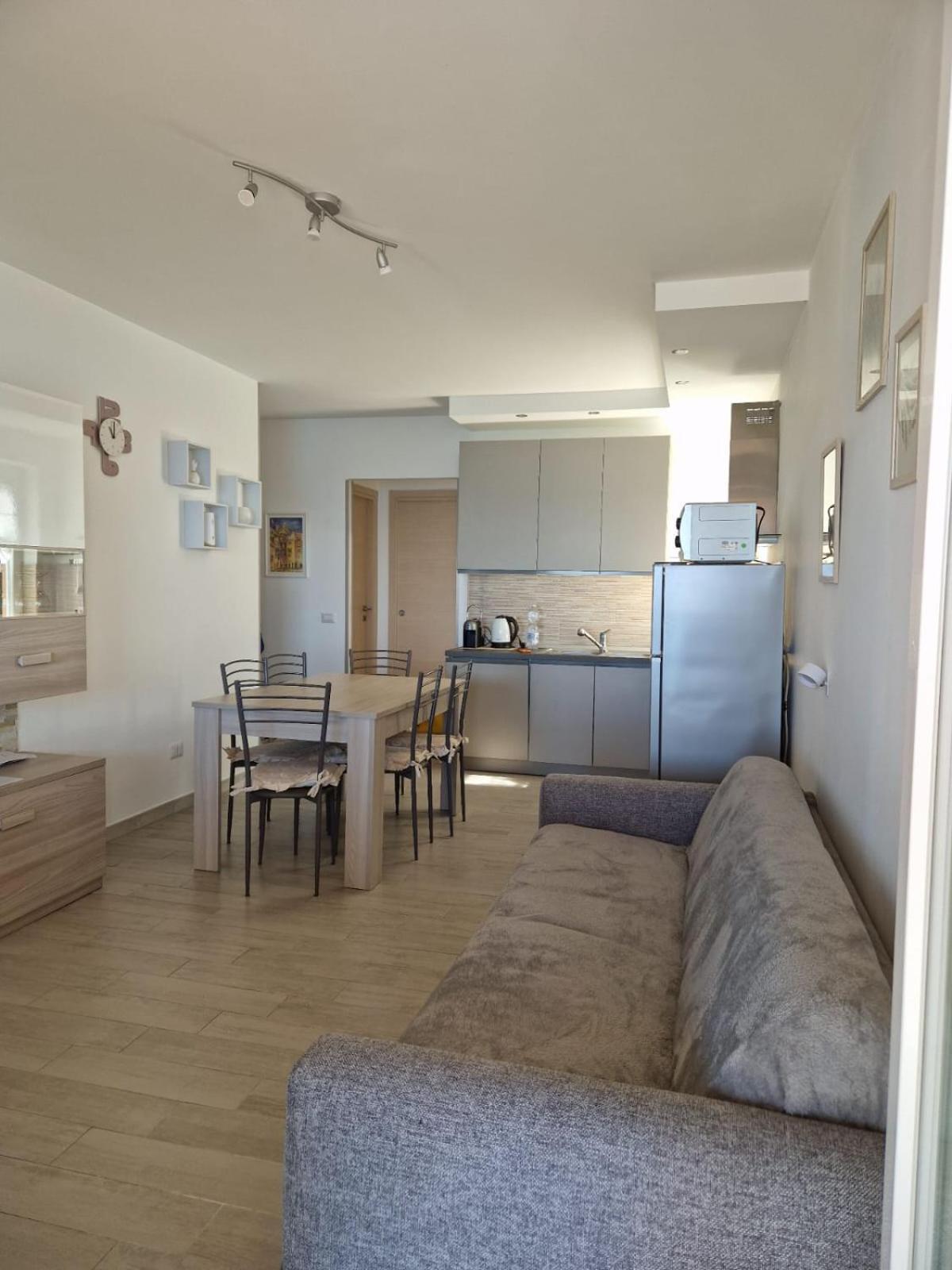 La Finestra Sul Golfo Apartman Ospedaletti Kültér fotó